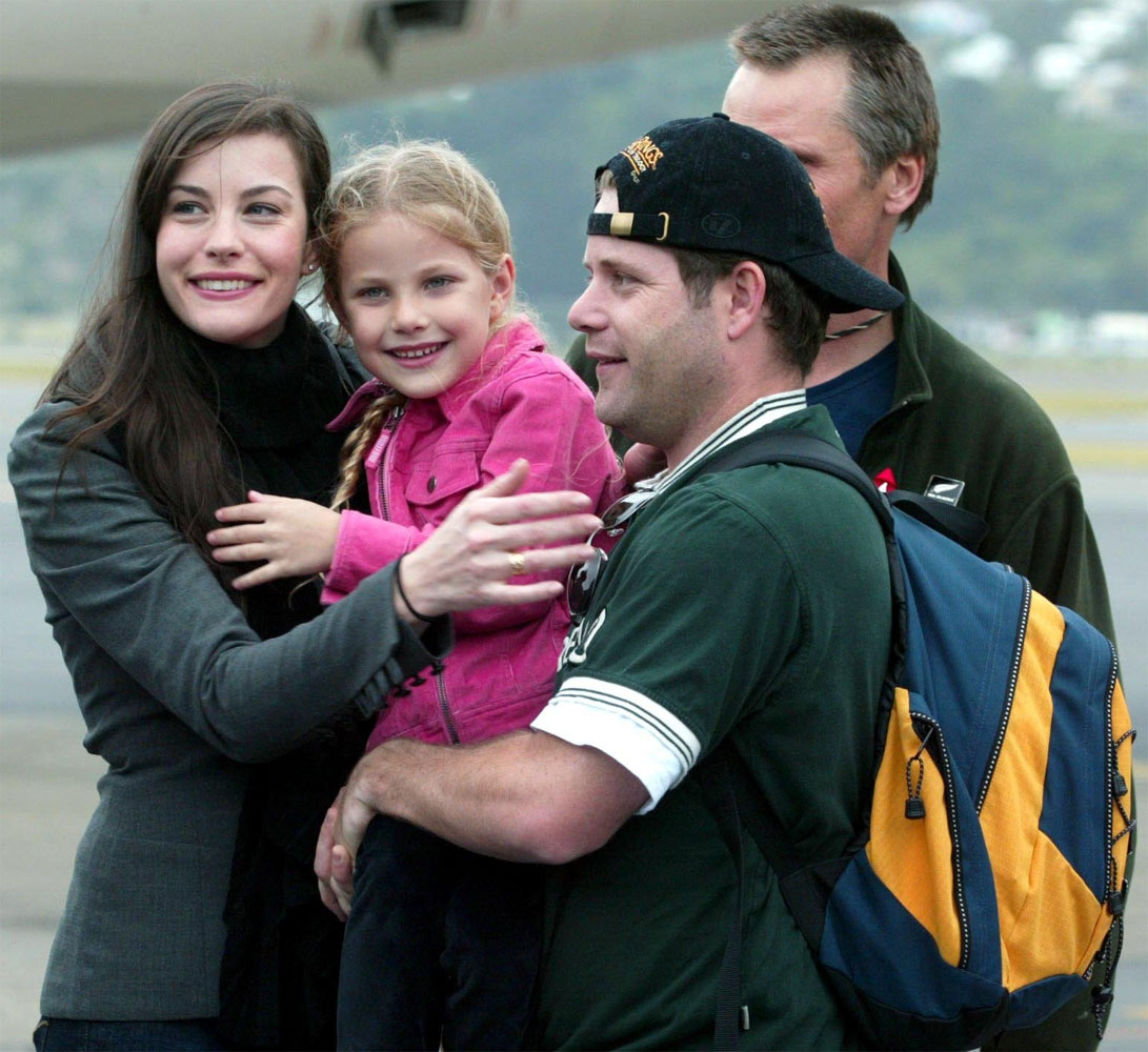 with Sean Astin and his daughter Alexandra - Leaving New Zealand after The Return Of The King Premiere, December 2nd 2003