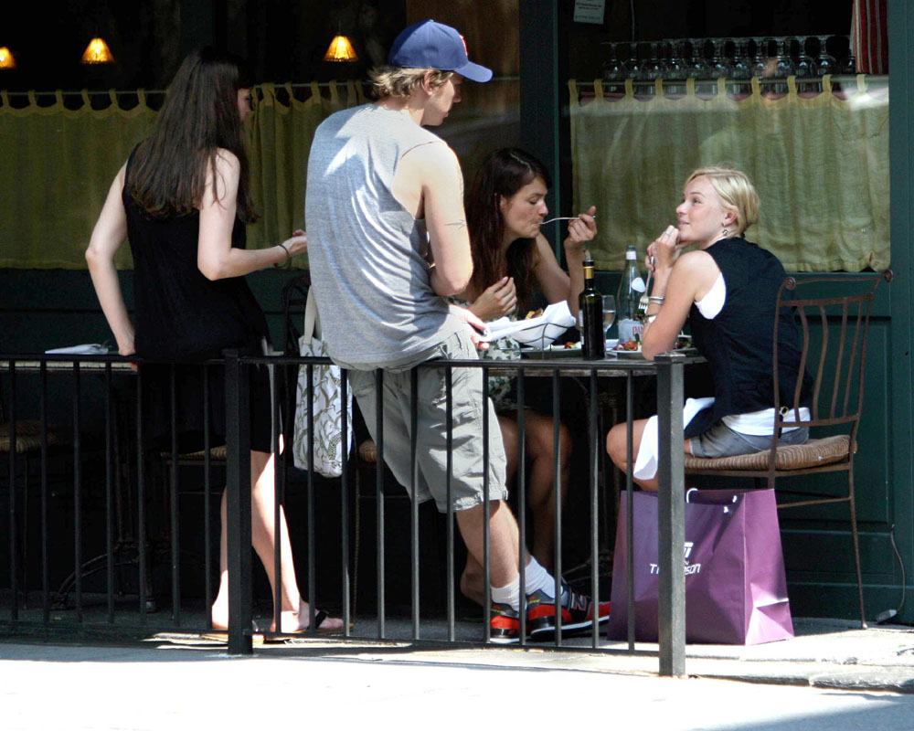 with Dax Shepard, Helena Christensen and Kate Bosworth
