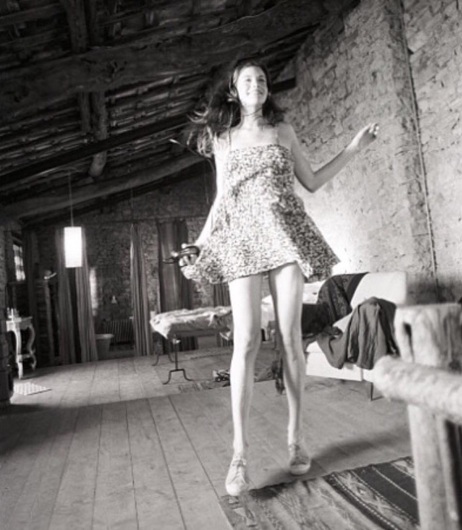 "on the set of stealing beauty dancing to hole @courtneylove playing a tape on my Walkman. so much has changed since the 90's"