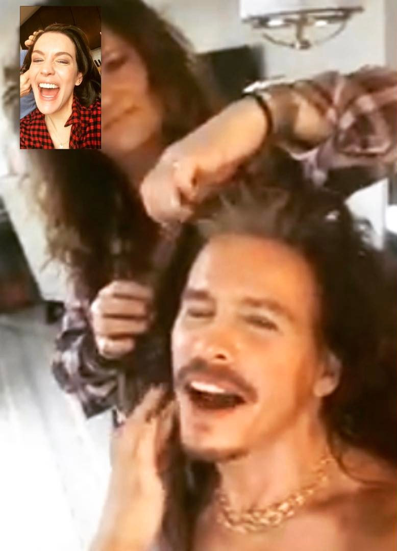 "When you call up yo daddy and you're both gettin your hair did at the same time @iamstevent"