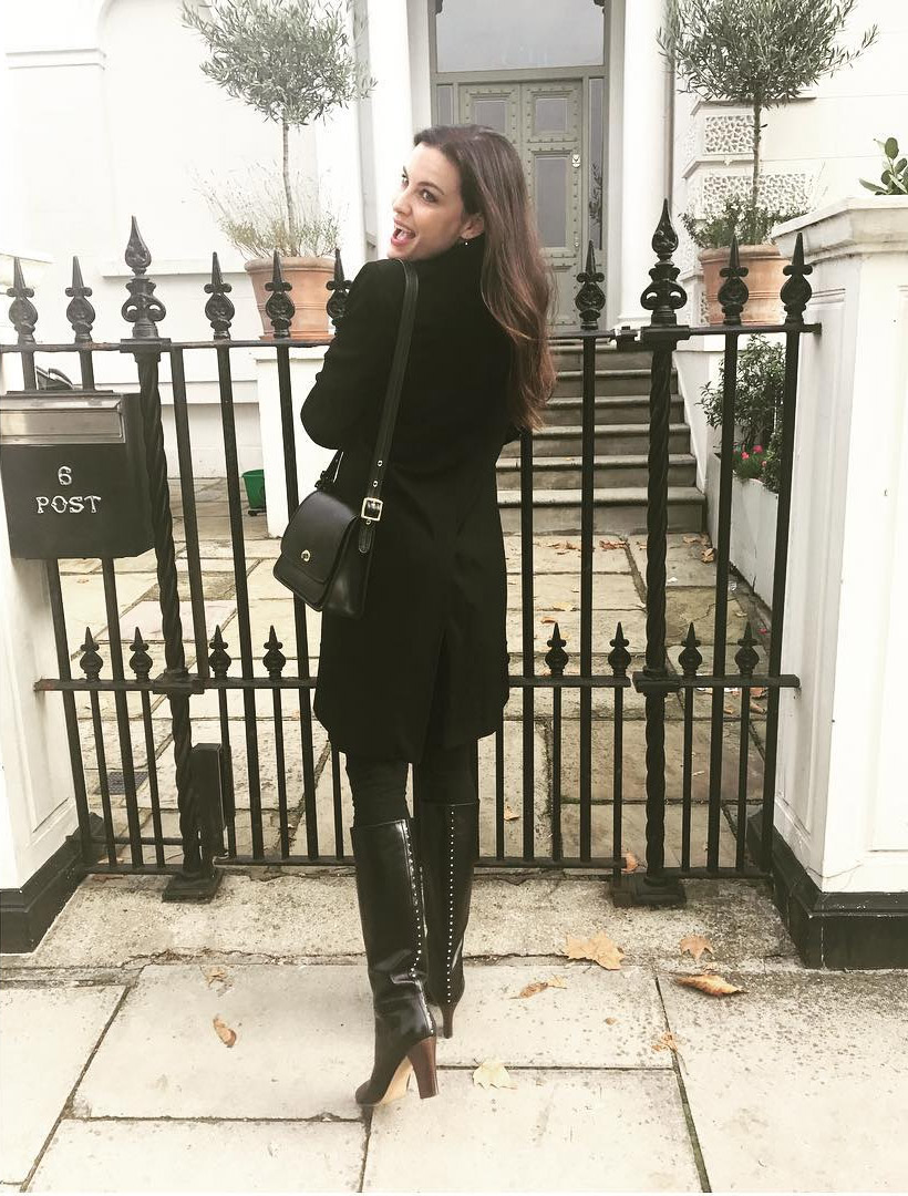 "Morning london!!!! So excited tonight is the premier of gunpowder !!!!"