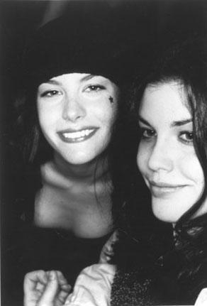 with sister - Mia Tyler