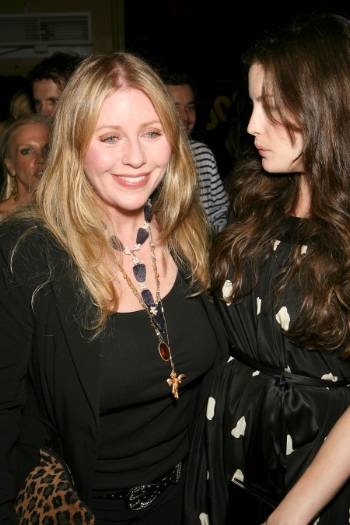 with mom - Bebe Buell