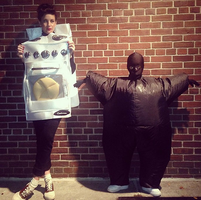 A bun in the oven Liv and Fat Ninja (aka Gray Gardner) from David Gardner@Instagram