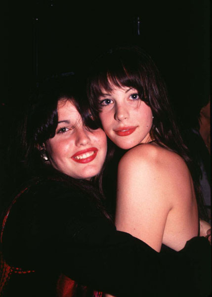 with sister - Mia Tyler