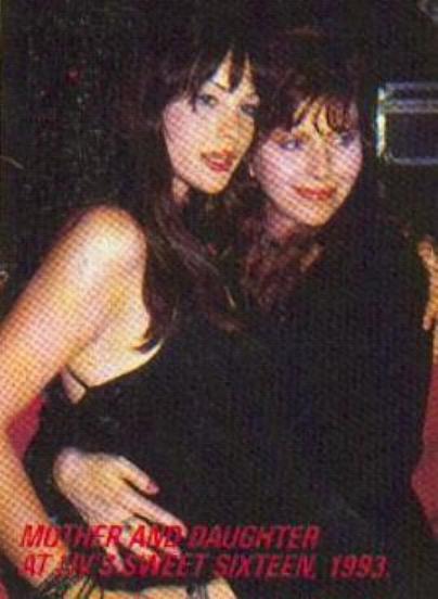 with mom - Bebe Buell