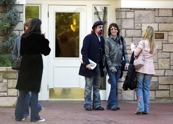 with husband Royston Langdon, Mark Hudson, dad Steven Tyler and Teresa Barrick Courtesy of SexyStevenTyle.com