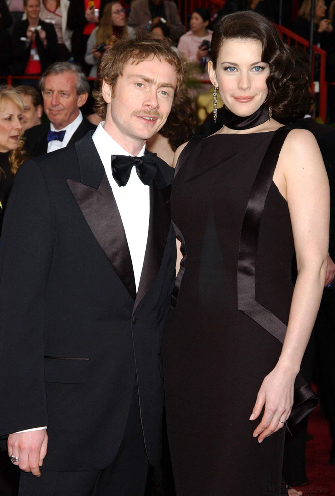 with husband Royston Langdon - at Oscars 2004