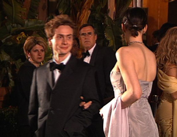 with boyfriend Royston Langdon - at Oscars 1999