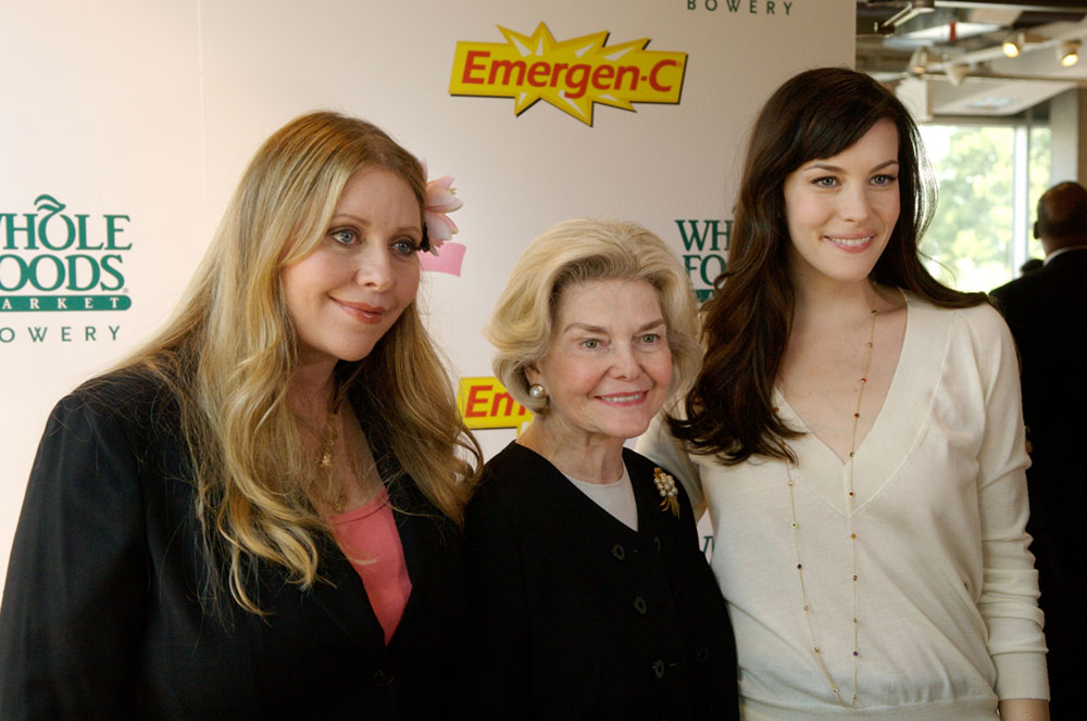 with mom Bebe Buell and grandmother Dorothea Johnson