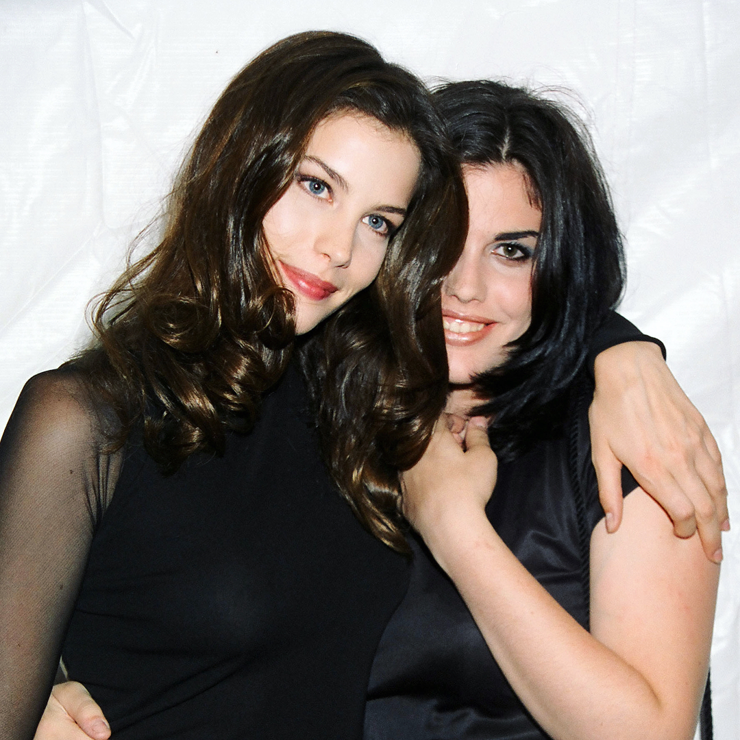 with sister - Mia Tyler