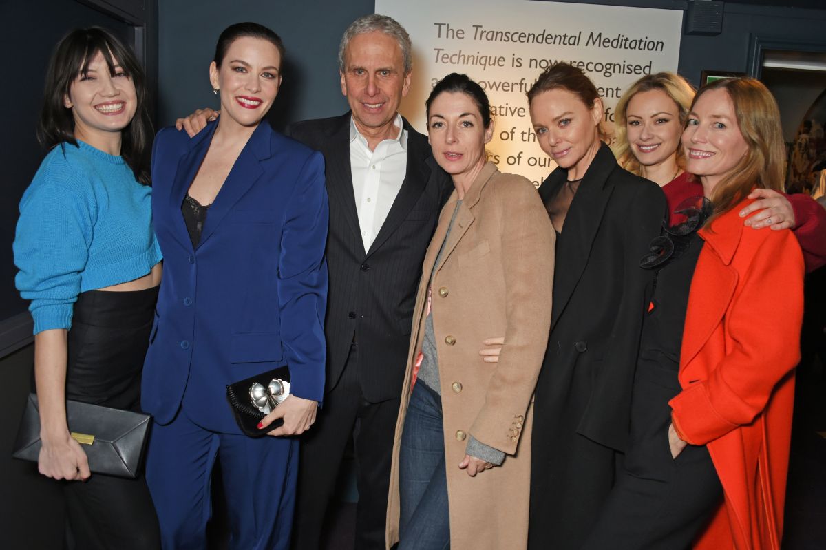 with Daisy Lowe, Bob Roth, Mary McCartney, Stella McCartney, Camilla al Fayed and Lucie de la Falaise