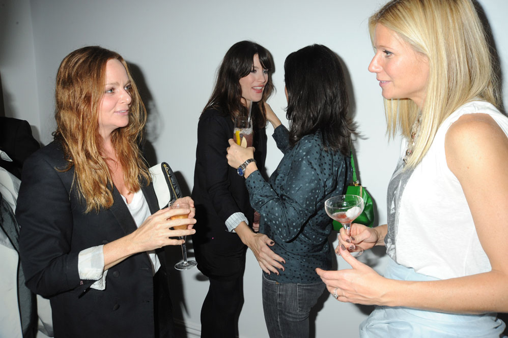with Stella McCartney, Mary McCartney and Gwyneth Paltrow