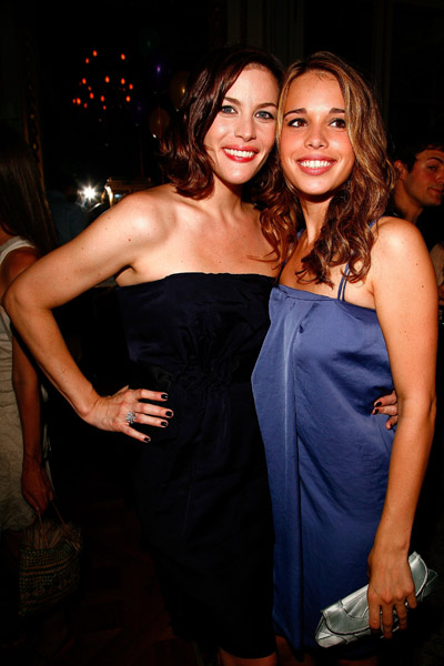 with sister - Chelsea Tyler