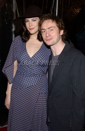 with husband Royston Langdon - at Jersey Girl Premiere, New York, March 9th 2004