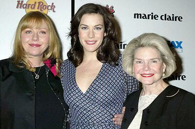 with mom Bebe Buell and grandmom Dorothea Johnson - at Jersey Girl Premiere, New York, March 9th 2004