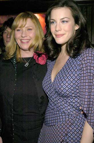 with mom Bebe Buell - at Jersey Girl Premiere, New York, March 9th 2004