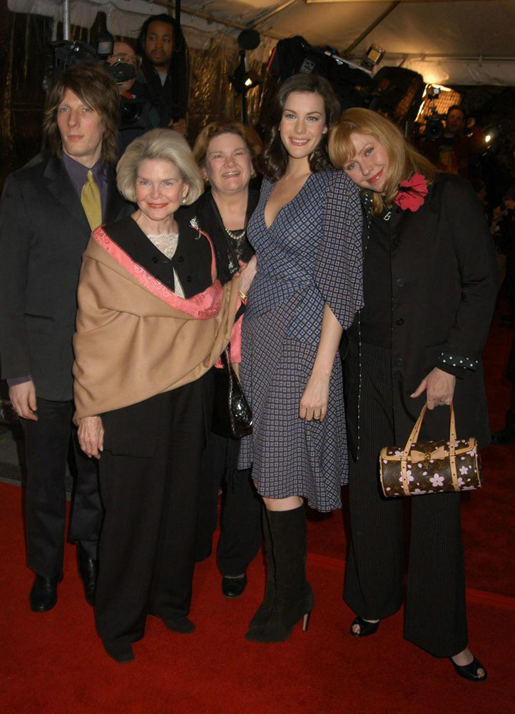 with mom Bebe, aunt Annie, grandmom Dorothea and Bebe's husband Jim