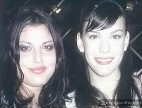 with sister - Mia Tyler