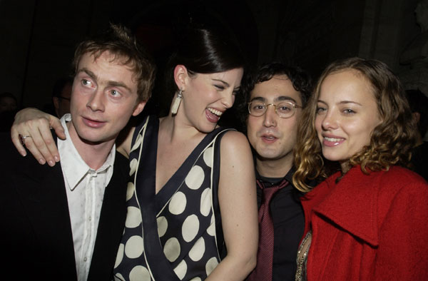with fiance Royston Langdon, Sean Lennon and Bijou Phillips - at The Two Towers Premiere, New York, December 5th 2002