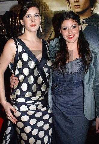 with sister - Mia Tyler