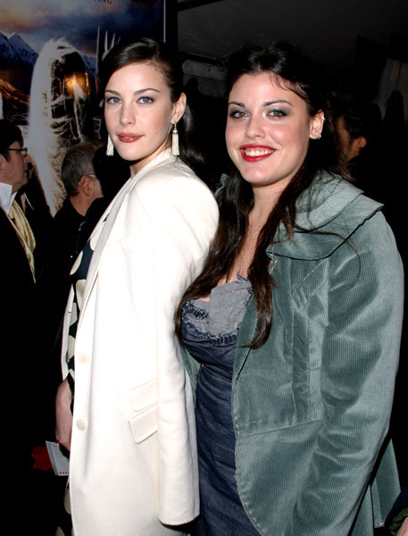 with sister - Mia Tyler