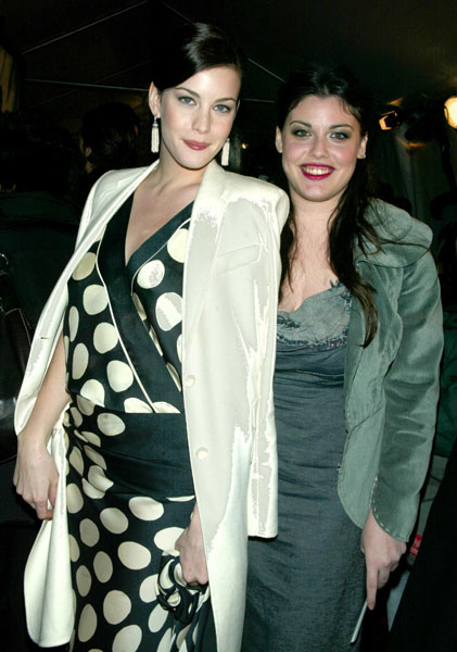 with sister - Mia Tyler