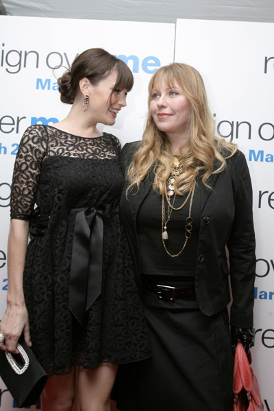 with mom - Bebe Buell