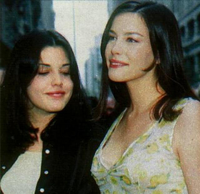 with sister - Mia Tyler