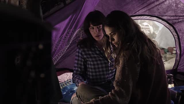with Lyndsy Fonseca
